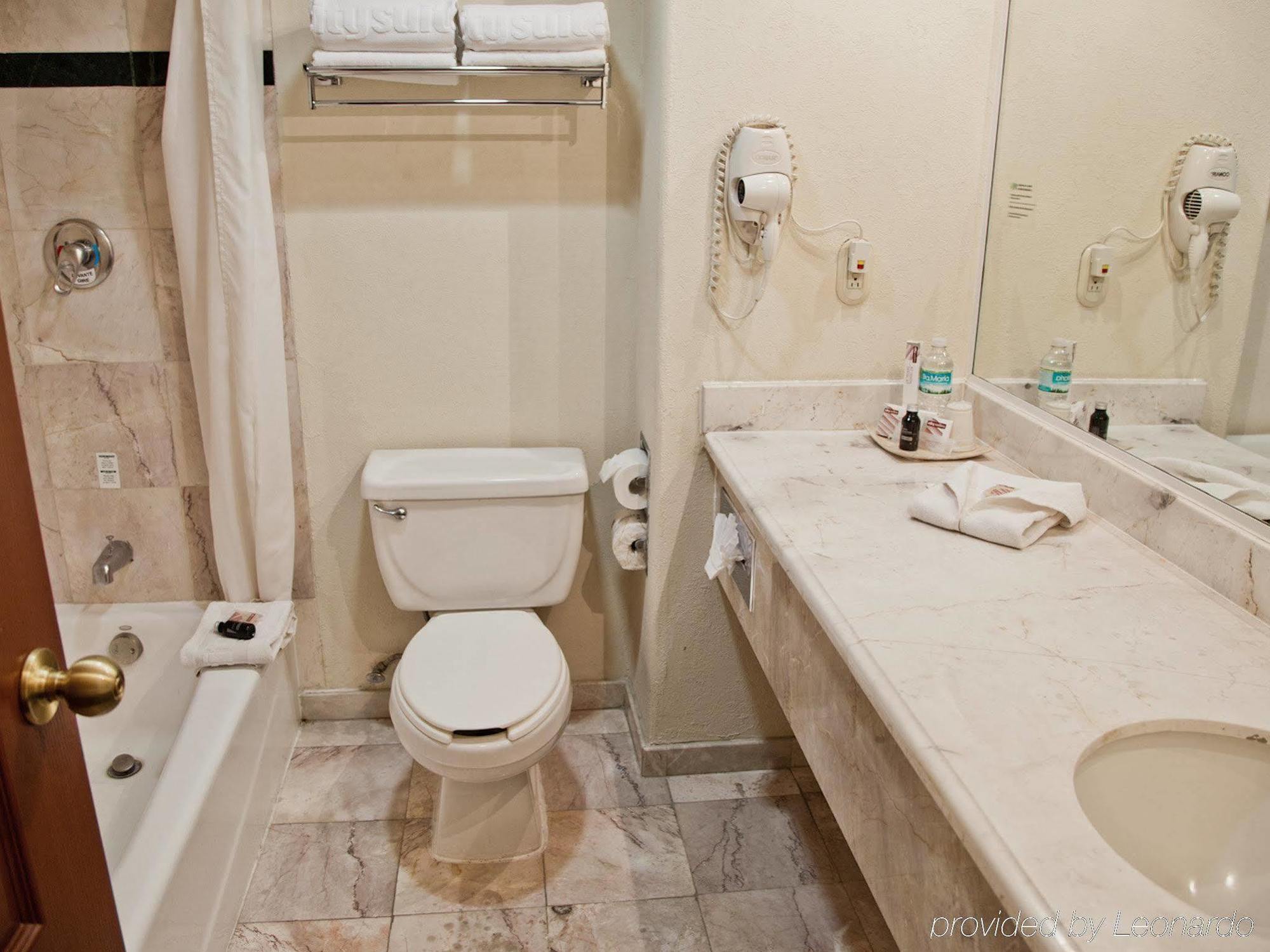Sierra Suites By Hp Hotels サン・ルイス・ポトシ エクステリア 写真